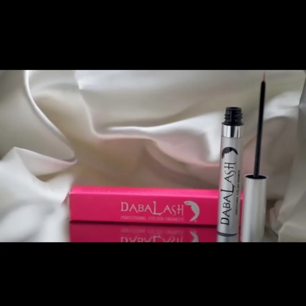 Daba Lash Profesional eyelash enhancer
